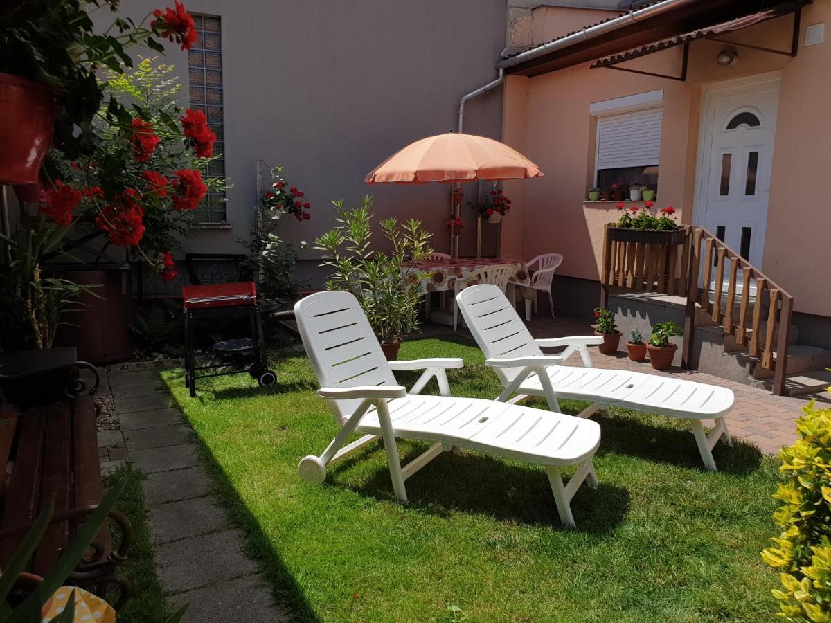 Renáta Vendégház Eger Esterno foto